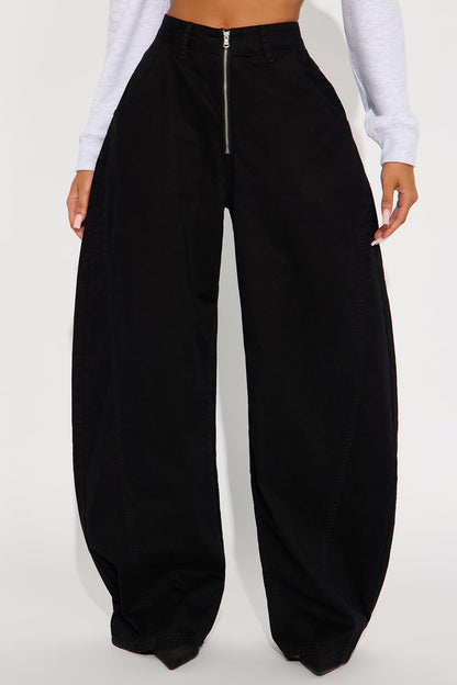 Chloe Barrel Leg Pant - Black